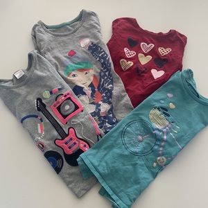4 Long sleeve t-shirt bundle sizes 6-7